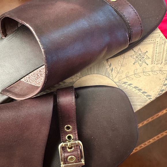 ❤️ FREE PEOPLE MILA MINIMAL Brown Leather Buckle flat sandals - Picture 5 of 10